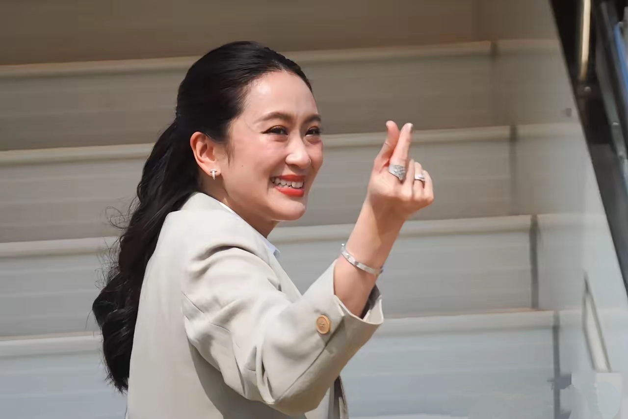 关于比肩中超？泰国美女足协老总签大单，收入猛增，的信息
