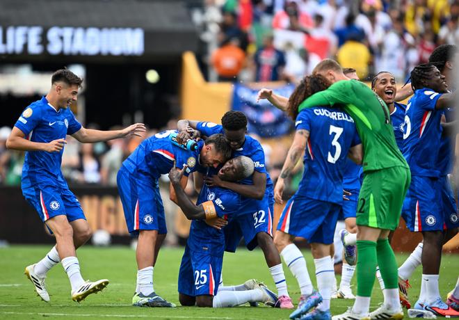 包含0-3惨败！欧冠冠军巴黎折戟世俱杯，黑马切尔西首夺冠军成大赢家的词条