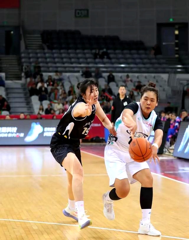开云体育网页版-关于国青女篮挑战赛集锦：冉珂嘉24分6篮板，中国大胜新西兰的信息