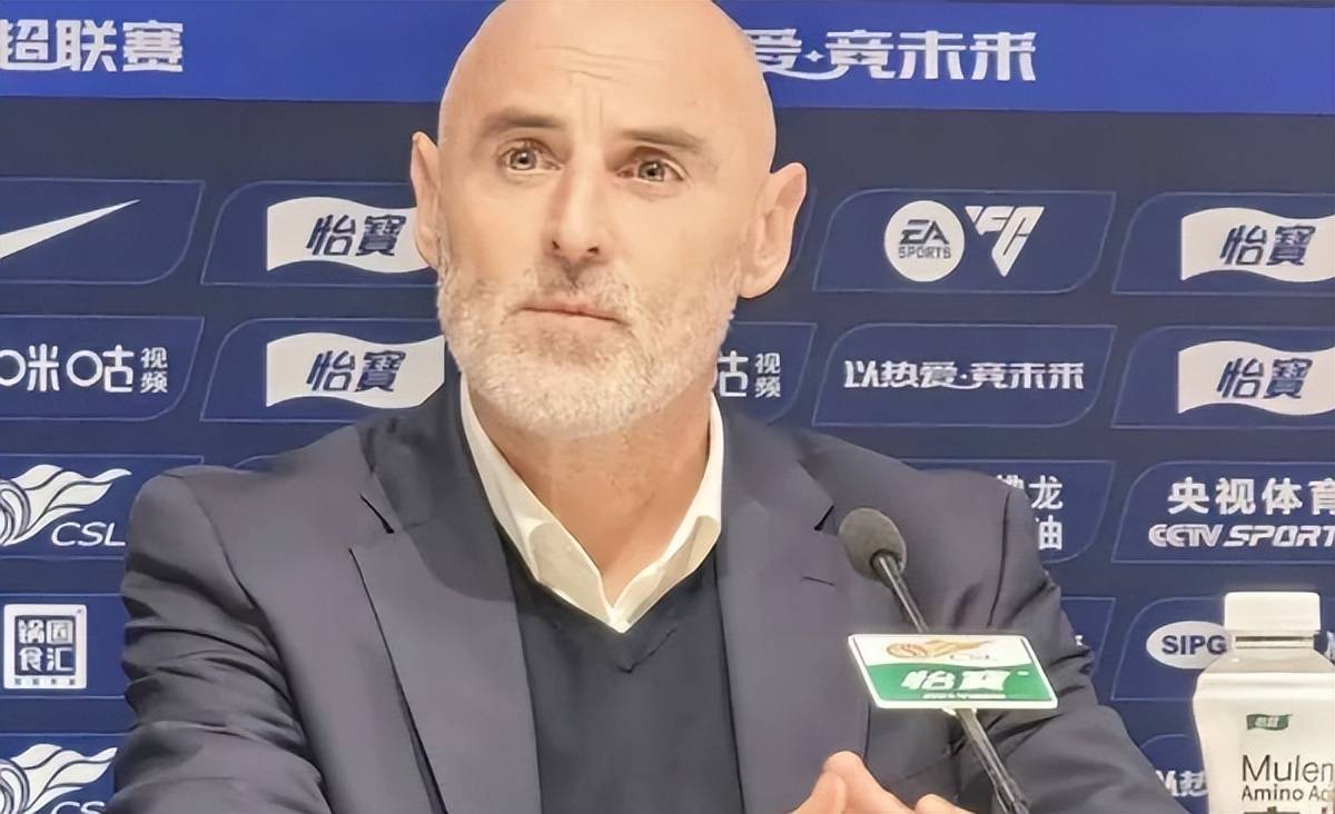 开云体育网站-喜讯！上港金靴中锋即将在9月份重返球队，亚冠首秀令人期待的简单介绍
